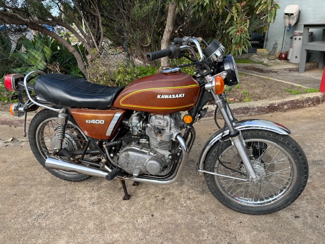 R 1976 KAWASAKI KZ400 TWIN ROAD - JBMD5304499 - JUST BIKES